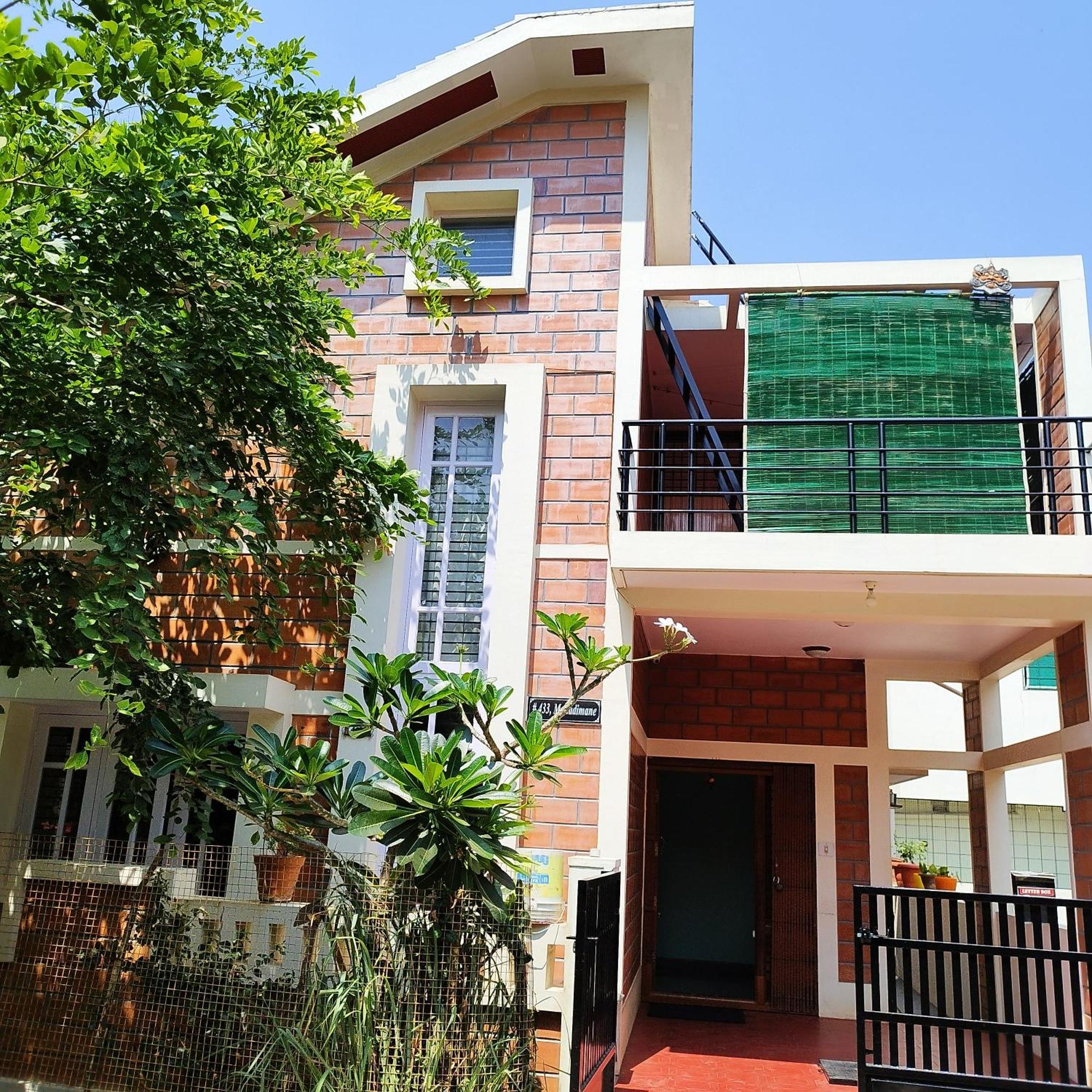 Mahadimane - Spacious House With 3 Bed Rooms Mysore Exterior photo